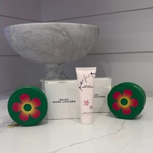 3 piece Marc Jacobs Daisy & Perfect Set